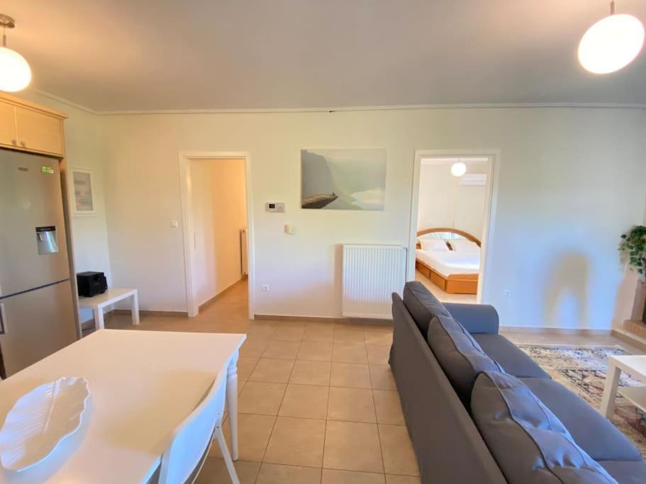Cozy 2 Room Apartment With Garden Near Athens Air-Port Αρτέμιδα Εξωτερικό φωτογραφία