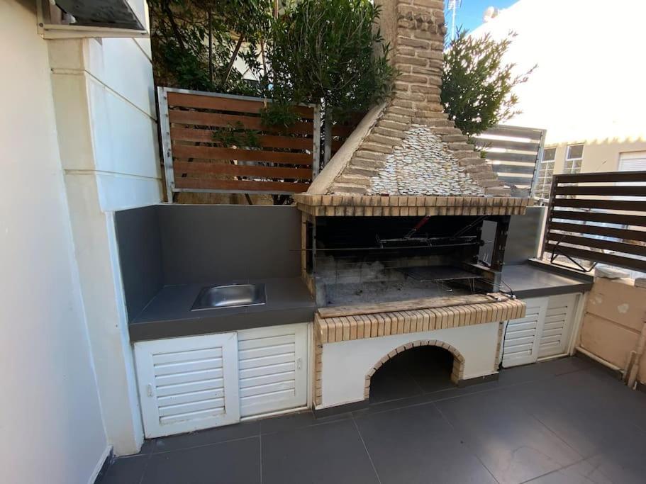 Cozy 2 Room Apartment With Garden Near Athens Air-Port Αρτέμιδα Εξωτερικό φωτογραφία