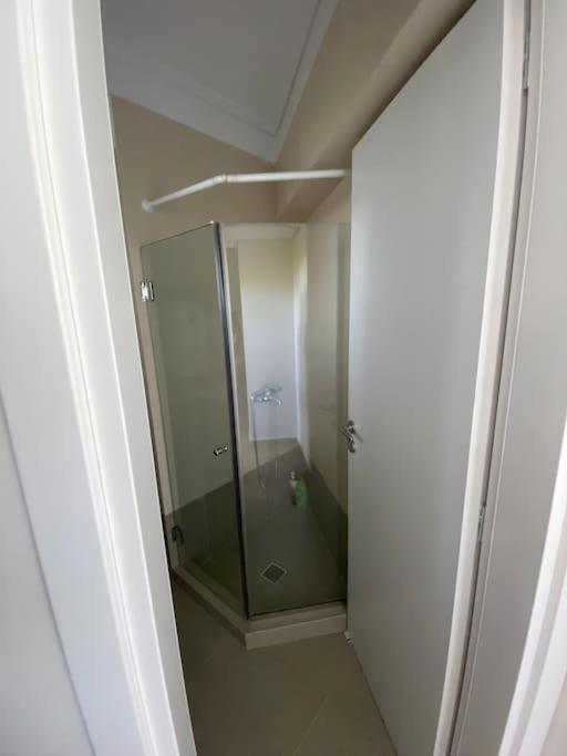 Cozy 2 Room Apartment With Garden Near Athens Air-Port Αρτέμιδα Εξωτερικό φωτογραφία